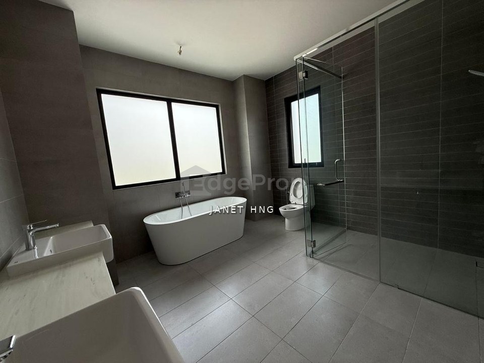 Cheapest 2 Storey Park Villa For Sale, Selangor, Telok Panglima Garang