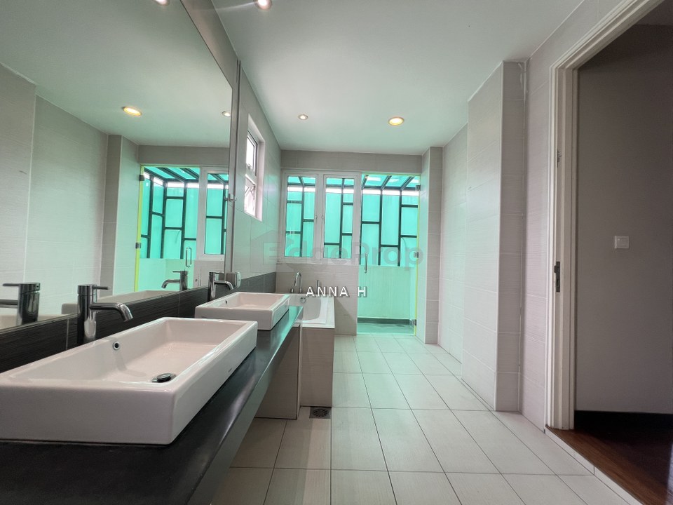 Cheap 3 Sty CORNER bungalow @ Taman Desa Aman, Cheras KL, Kuala Lumpur, Cheras