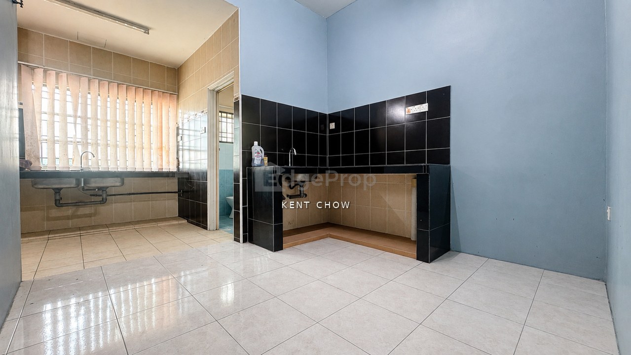 Botani Taman Song Choon Bandar Cyber Ipoh Double Storey Intermediate House Strategic Location, Perak, Ipoh
