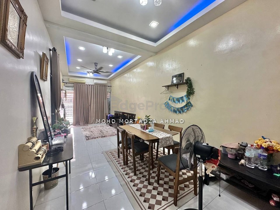 Renovated & extended Single Storey Terrace Jalan Mengkuang Taman Dato Hormat, Telok Panglima Garang, Selangor, Telok Panglima Garang