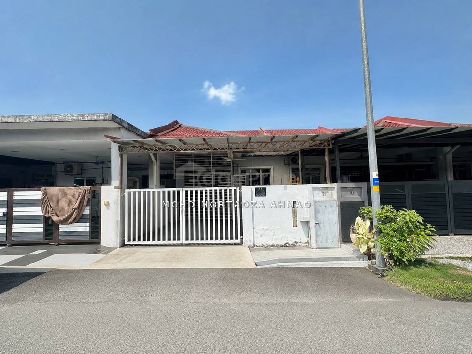 Renovated & extended Single Storey Terrace Jalan Mengkuang Taman Dato Hormat, Telok Panglima Garang, Selangor, Telok Panglima Garang