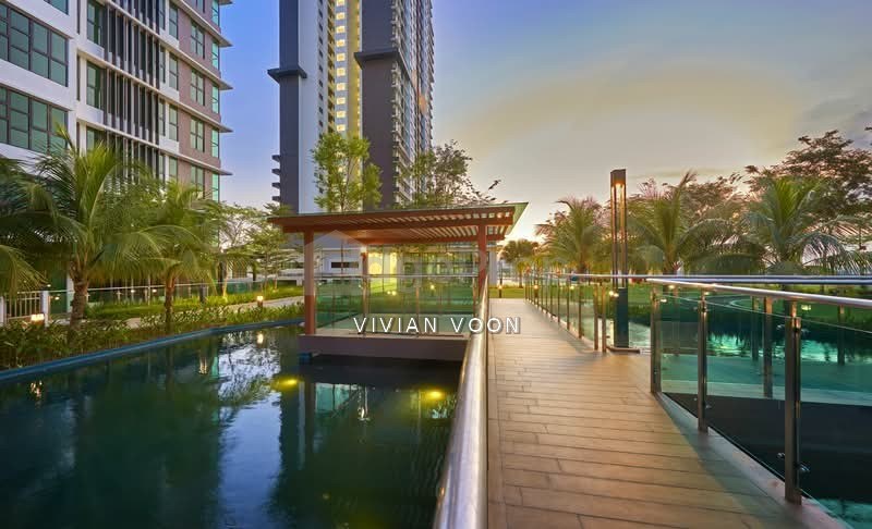PUCHONG BEST FREEHOLD CONDO 1011 sqft 3 Beds Sustainability Gated Furnished, Selangor, Puchong