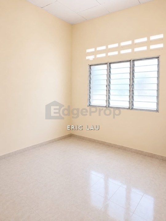Taman Machap Jaya Single Storey Terrace House , Johor, Simpang Renggam