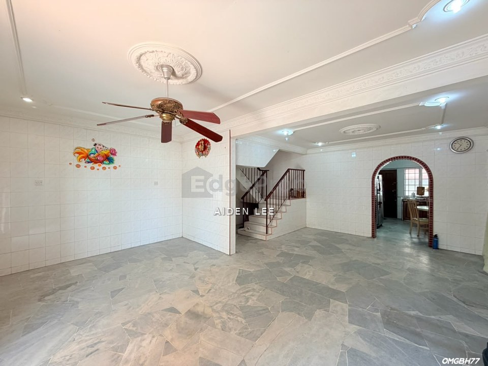 Taman Sentosa Klang Double Storey Endlot Renovated For Sale, Selangor, Klang