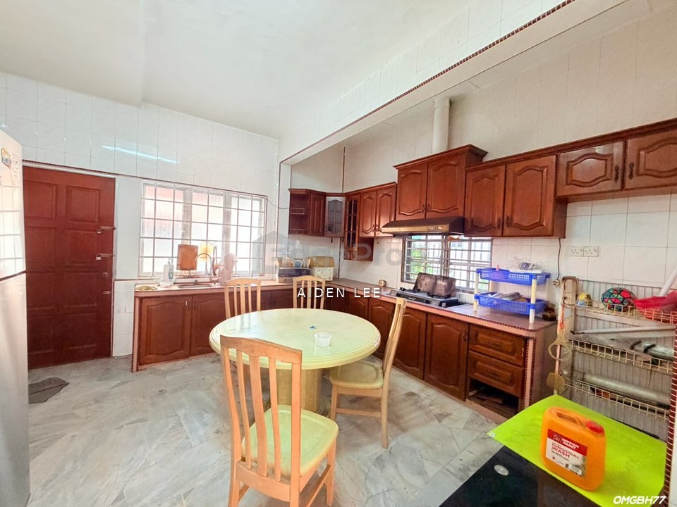 Taman Sentosa Klang Double Storey Endlot Renovated For Sale, Selangor, Klang