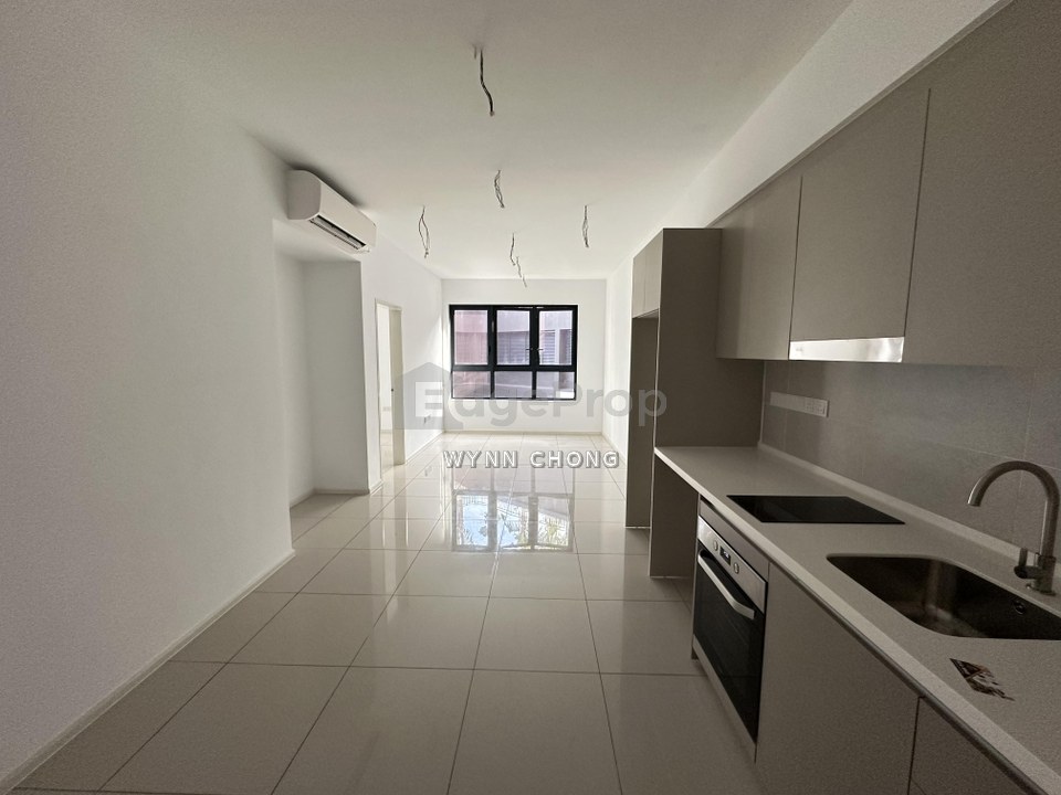 Est8 (Residensi Estetik 8)