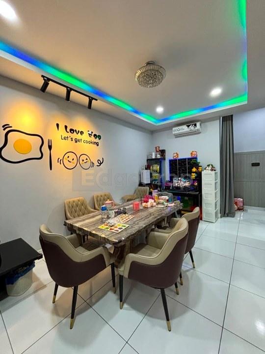 Fully Renovated, Fully Furnished Single Storey House 