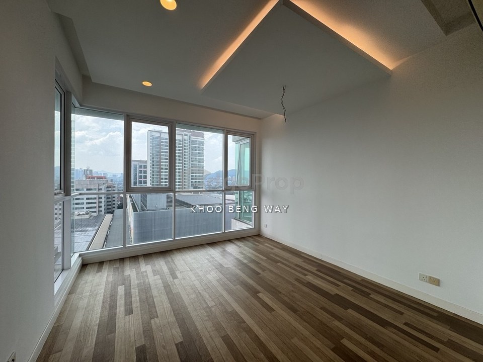 Partly Furnished Mid-High Floor Well Maintained Unit, Selangor, Damansara Utama
