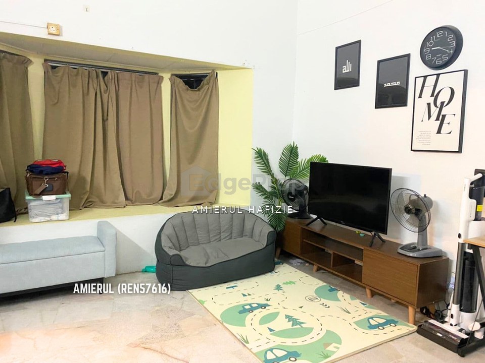 1.5 Storeu USJ 6 Subang Jaya - Good Condition 😍, Selangor, Subang Jaya