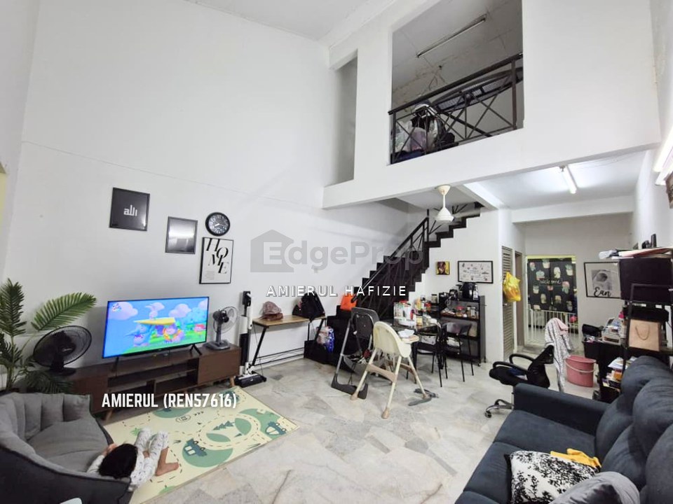 1.5 Storeu USJ 6 Subang Jaya - Good Condition 😍, Selangor, Subang Jaya