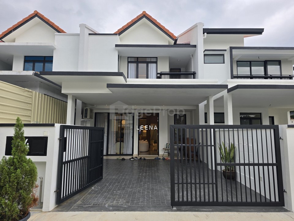 PAVONIA WORLDWIDE, BUKIT BANDARAYA, SHAH ALAM.