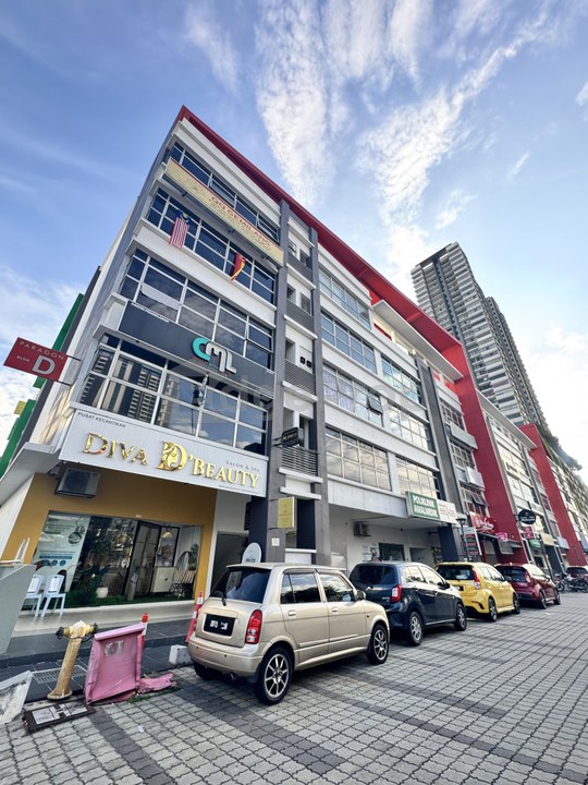 Plaza Paragon Point