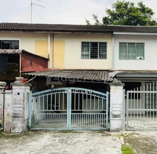 Jalan Molek, Taman Molek Double Storey Low Cost Terrence house , Johor, Johor Bahru