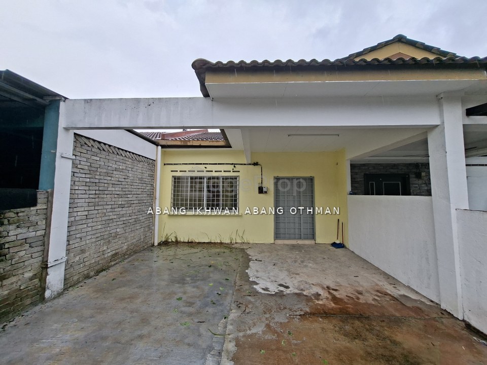 Single Storey Terrace House | Taman Langat Utama 3, Banting, Selangor, Banting