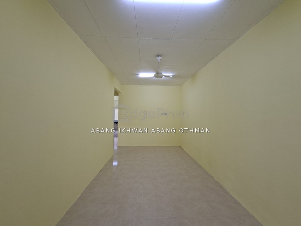 Single Storey Terrace House | Taman Langat Utama 3, Banting, Selangor, Banting