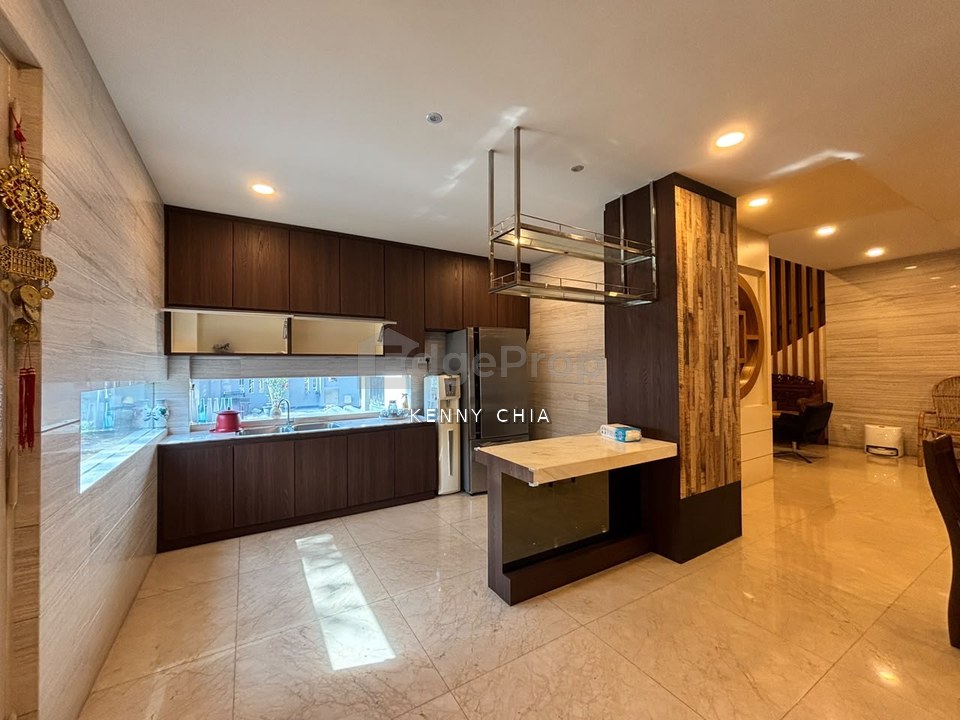 Corner (50 x 75) Double Storey Fully Extended & Renovated Puteri 6 Bandar Puteri Puchong, Selangor, Puchong