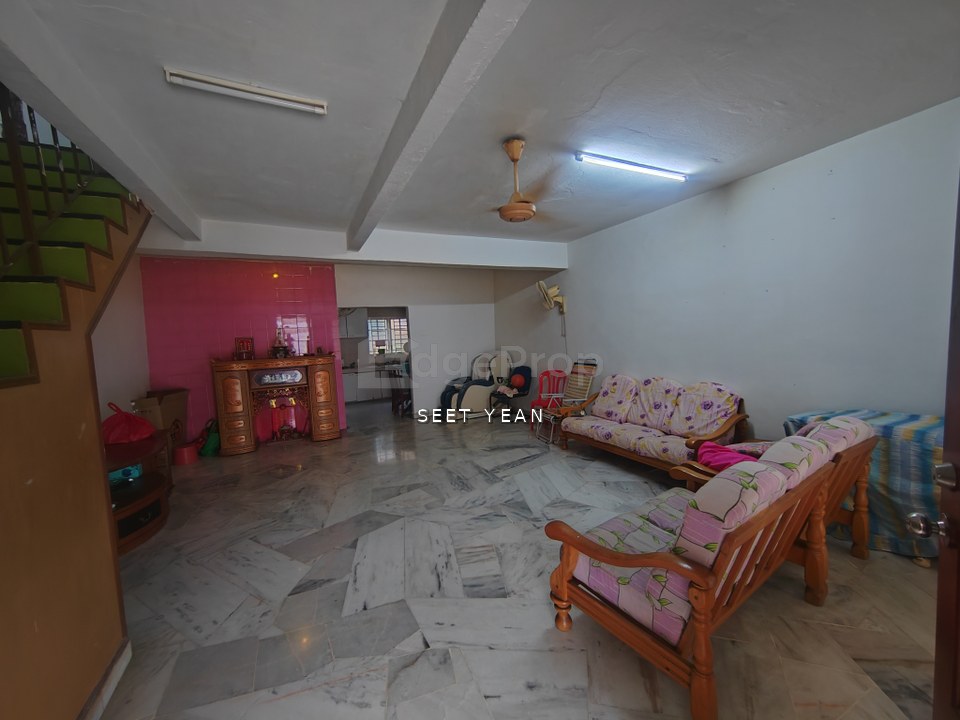 Seksyen 1, Bandar Country Homes