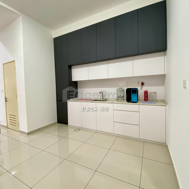 Full loan Desa Tebrau Harp Jalan Rebab Unblock View renovated Double Storey Cluster for Sale 34*80, Johor, Johor Bahru
