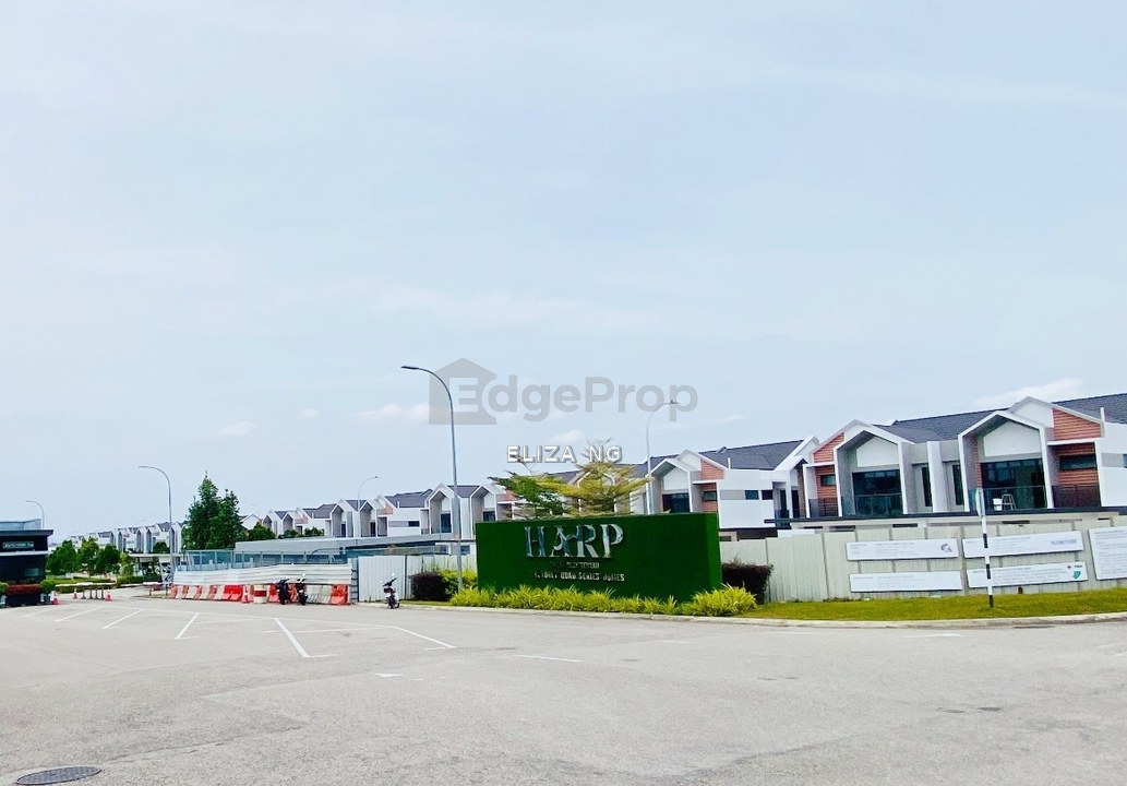Full loan Desa Tebrau Harp Jalan Rebab Unblock View renovated Double Storey Cluster for Sale 34*80, Johor, Johor Bahru