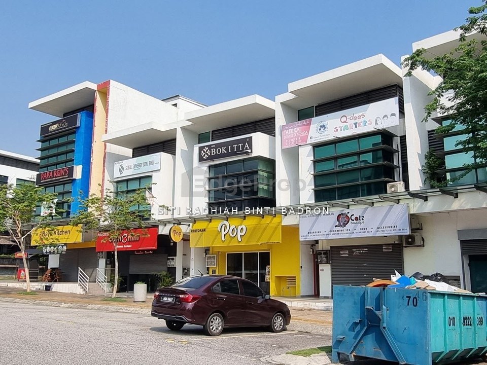 E-Boulvard Shoplot for Sale at Denai Alam