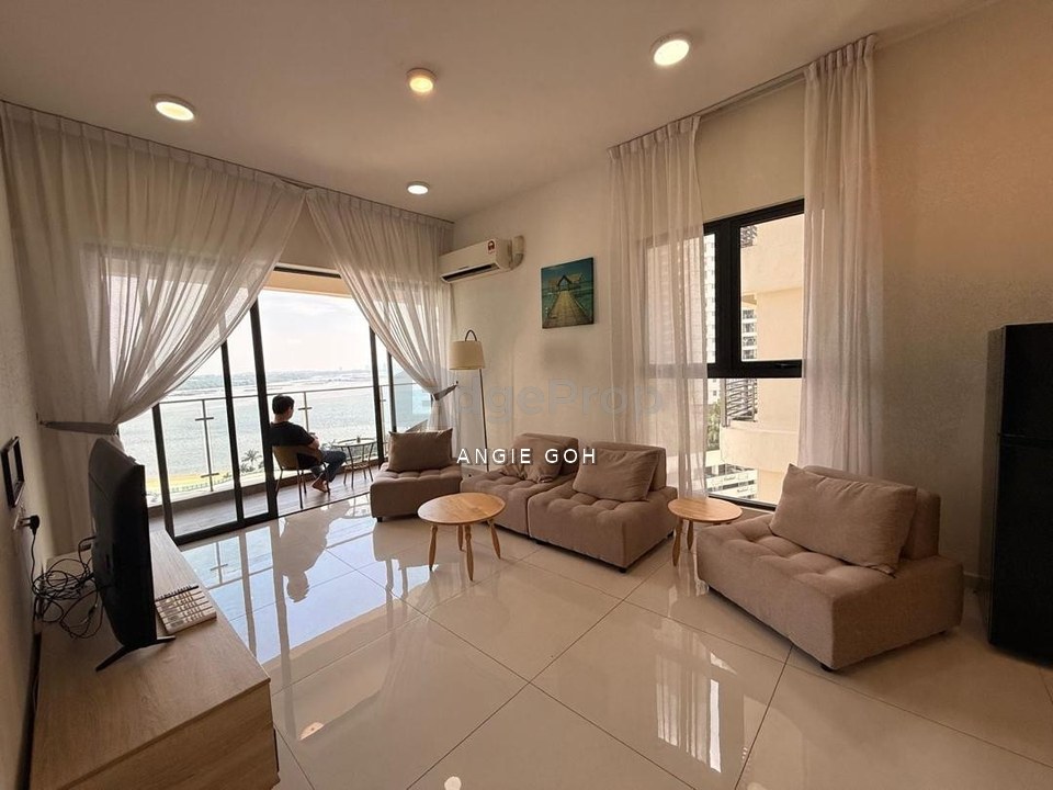 Country Garden Danga Bay AirB N B unit FOR Sale. discount 40%, Johor, Johor Bahru