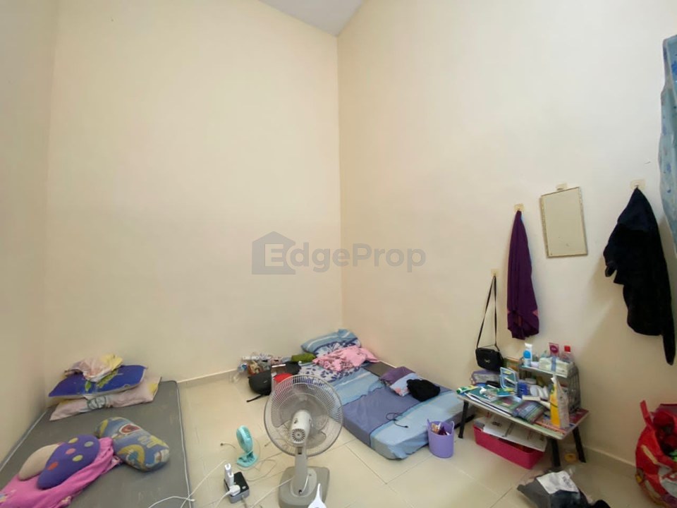 Single Storey Intermediate Terraced Kampung Padang Jaya, Kuantan, Pahang, Kuantan