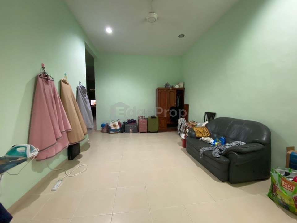 Single Storey Intermediate Terraced Kampung Padang Jaya, Kuantan, Pahang, Kuantan