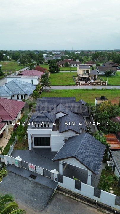 Banglo Di Tanjung Lumpur Kuantan , Pahang, Kuantan