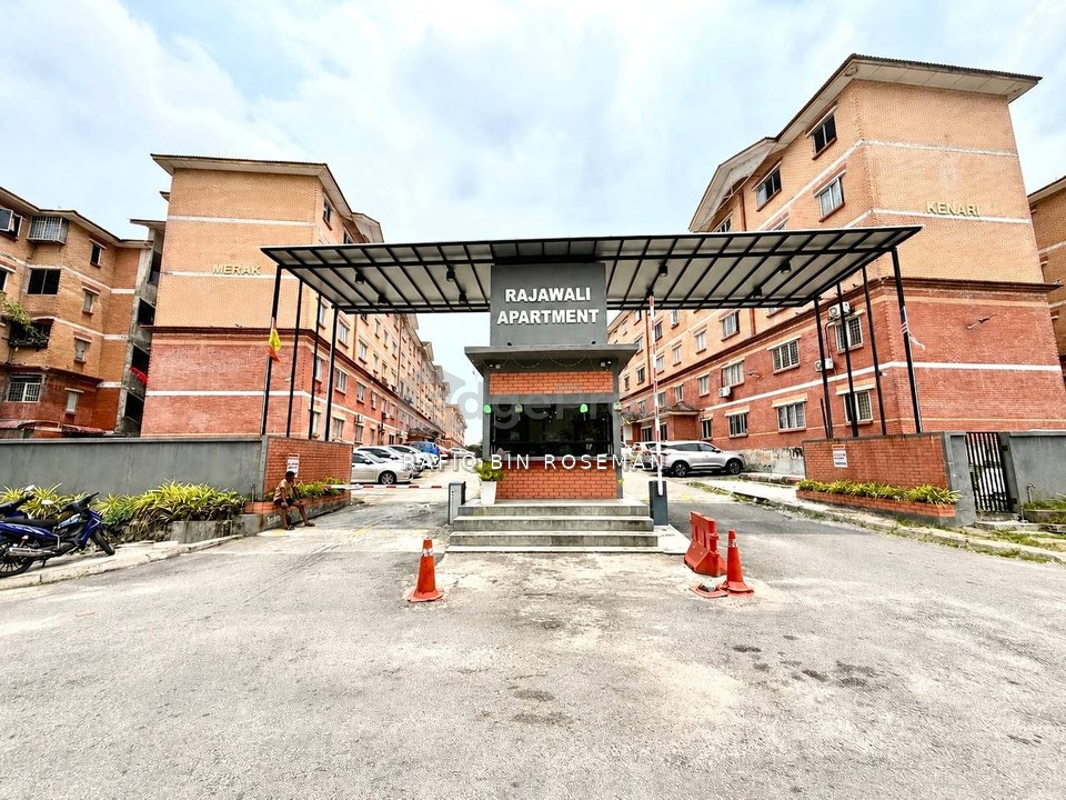 Rajawali Apartment