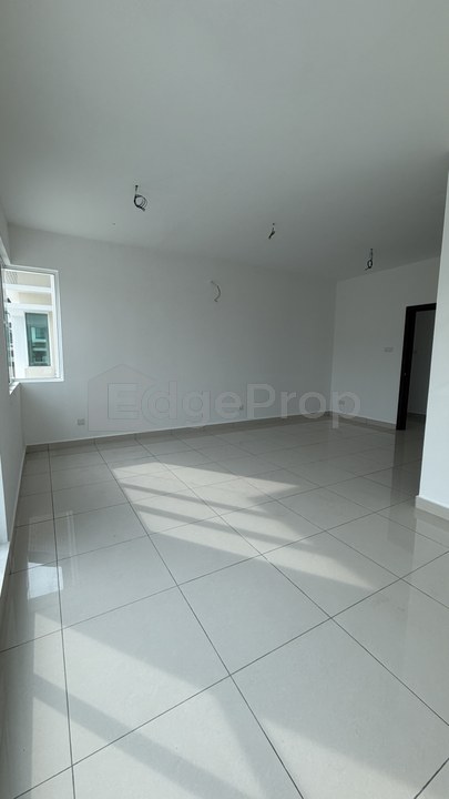 Brand New Semi-D at Vistana Height Damai For Sale