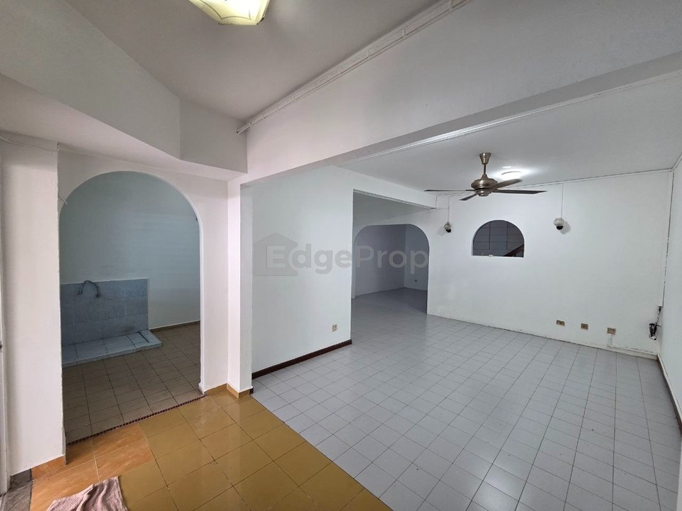 Seksyen 19 Shah Alam Selangor, Facing Open Extended Dapur | Double Storey Terrace FOR SALE! - RM580k Nego, Selangor, Shah Alam