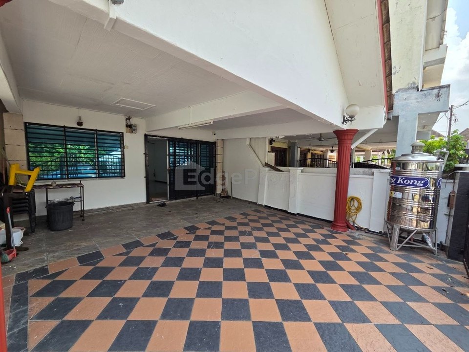 Seksyen 19 Shah Alam Selangor, Facing Open Extended Dapur | Double Storey Terrace FOR SALE! - RM580k Nego, Selangor, Shah Alam