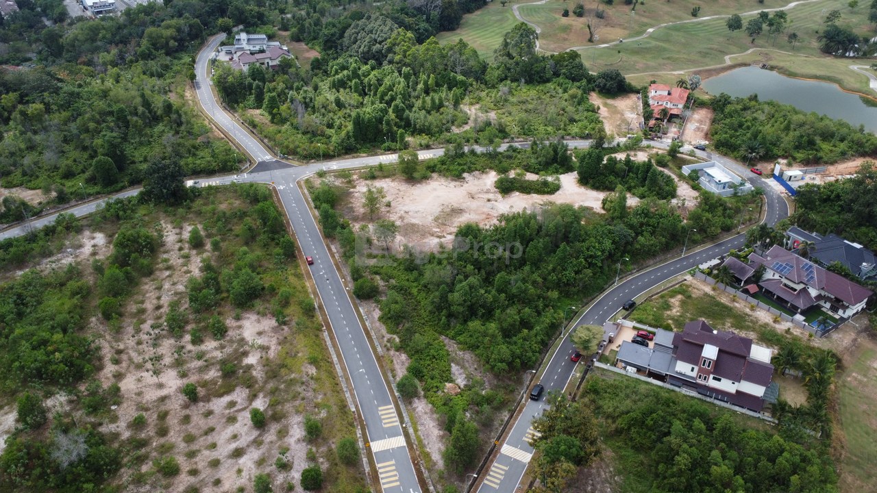 Bungalow lot vacant with infra ready and surrounded by exclusive ambient and maybe selling as low as RM 80psf, Selangor, Bangi