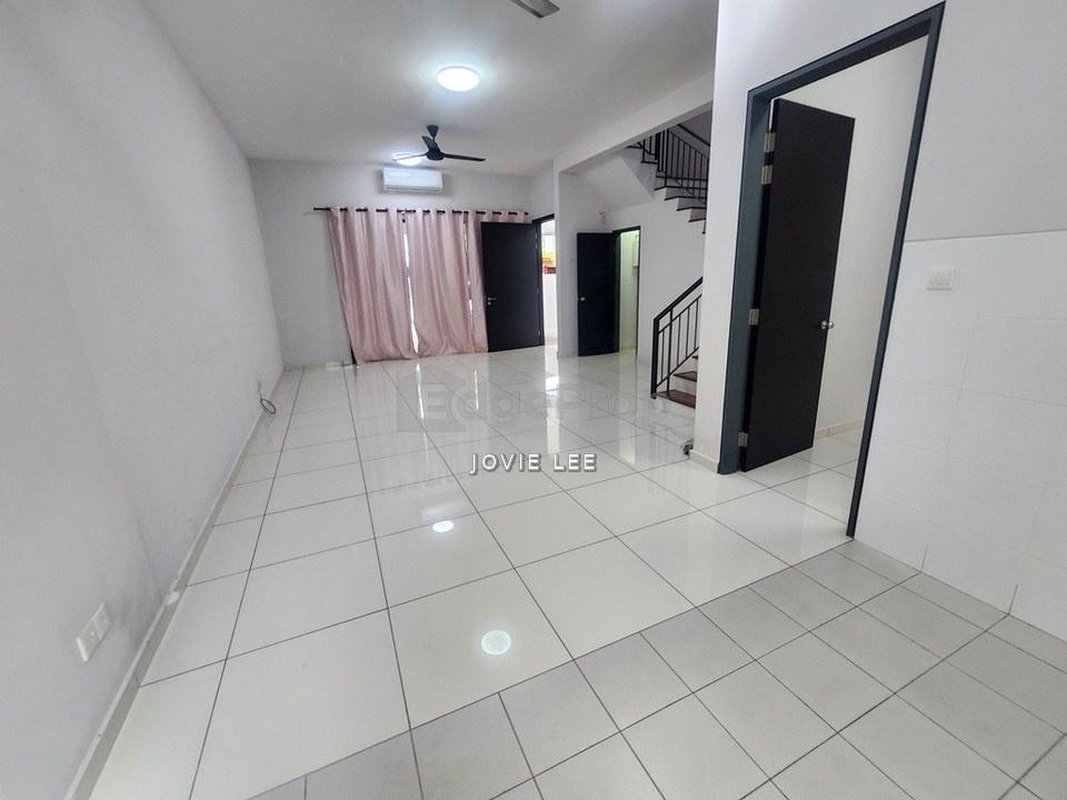 Kajang East Precint 1, Semenyih (22x70, 4 rooms) 2 Storey Partially Furnished House , Selangor, Semenyih