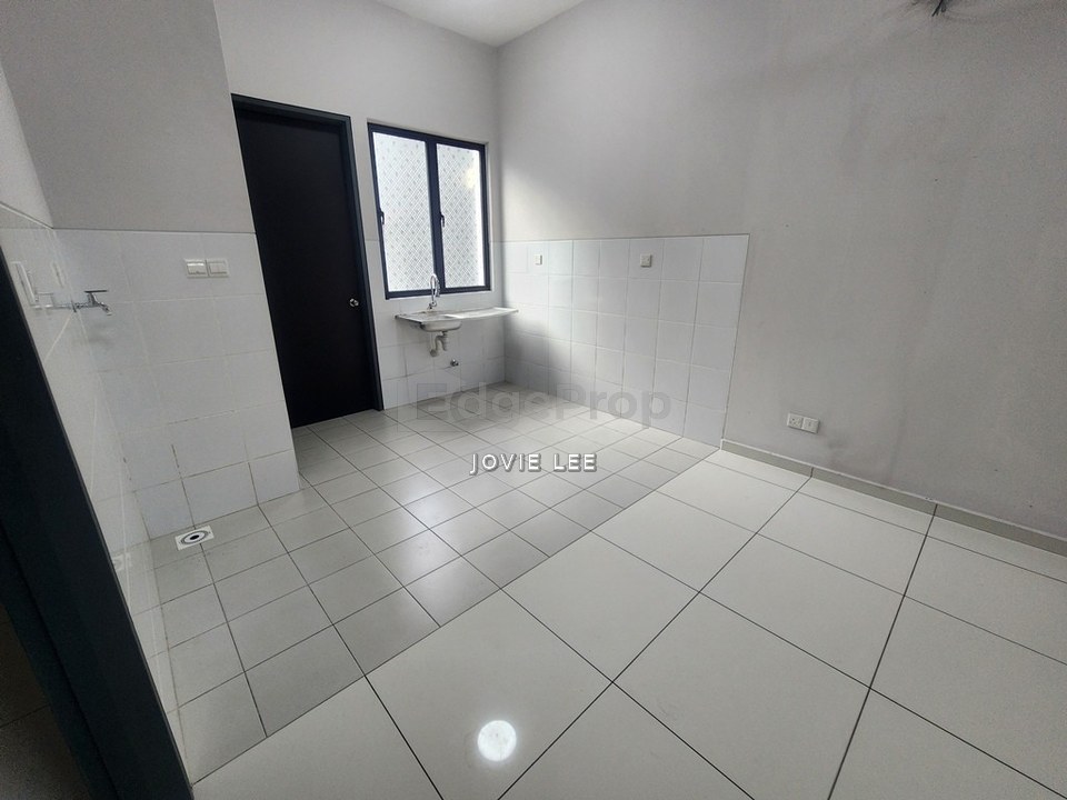 Kajang East Precint 1, Semenyih (22x70, 4 rooms) 2 Storey Partially Furnished House , Selangor, Semenyih