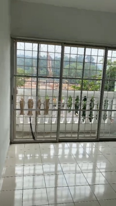 No lift it's Walk up apartment level 1 Low floor Nice Condition, Selangor, Kota Damansara