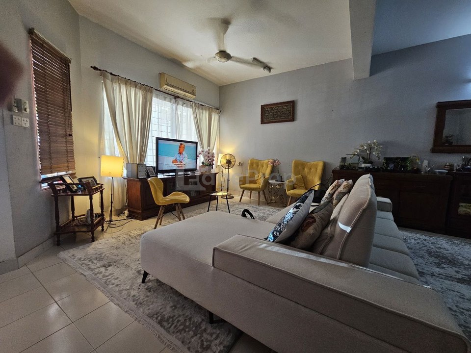 Jalan Sepah Puteri 5/5, Kota Damansara, Seksyen 5 - Double Storey Terrace House, Selangor, Kota Damansara