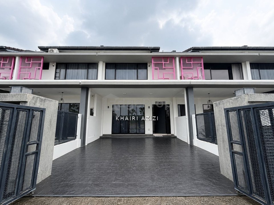 Facing Open Lumira Bukit Raja, Selangor, Bandar Bukit Raja