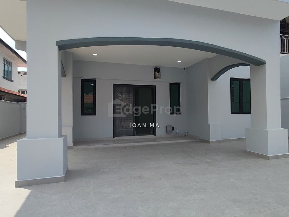 Taman Bukit Jaya Jalan Denai Three Storey Semi-D House, Johor, Ulu Tiram