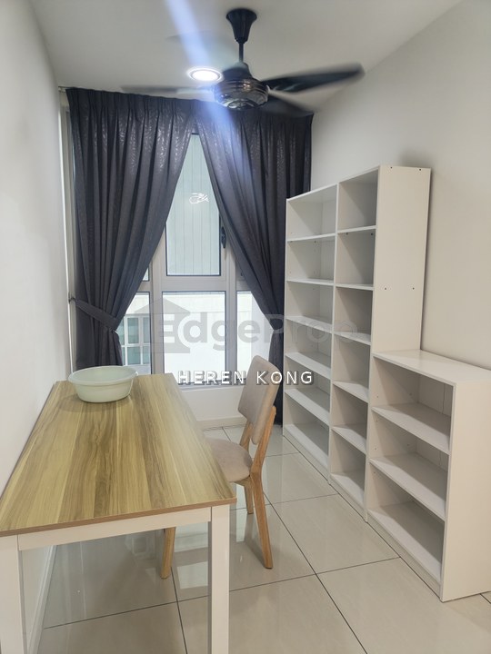Sunway Geo Residence condo 2 rooms with study area corner unit for sale!, Selangor, Subang Jaya