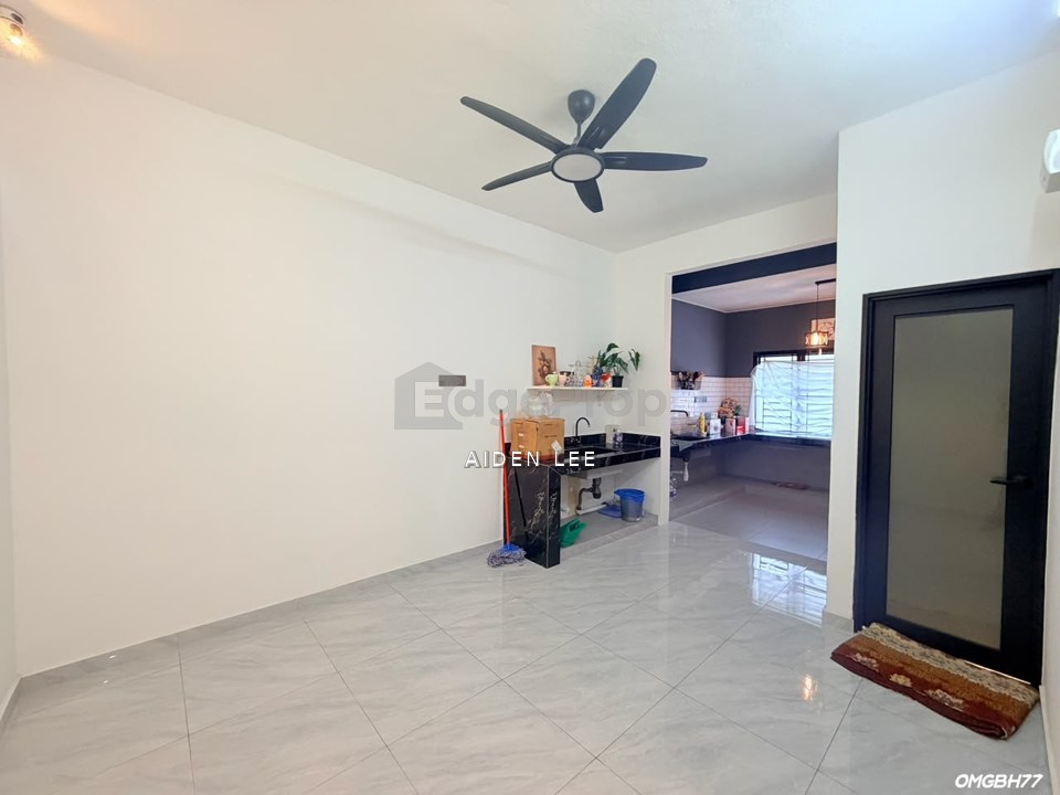 Taman Teluk Pulai Klang Double Storey Endlot 23x76 Renovated Unit For Sale, Selangor, Klang