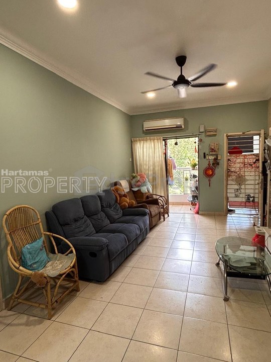 Suria Utama Townhouse