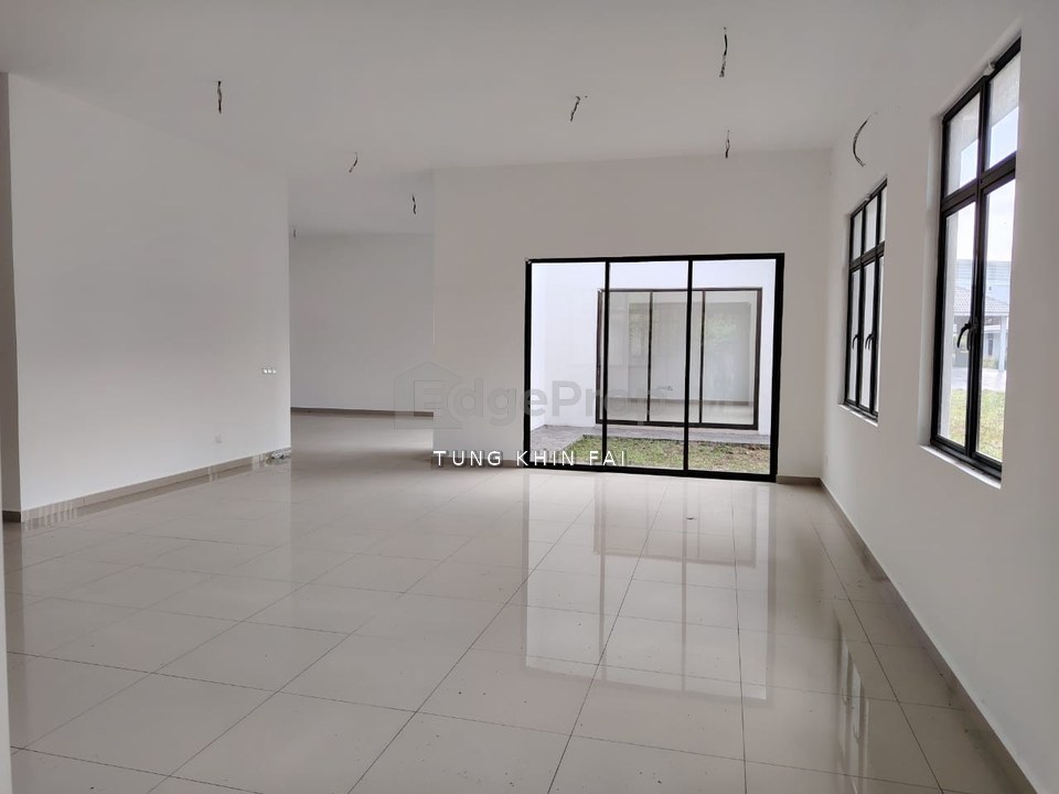 Taman Belia Antarabangsa Ayer Keroh Melaka - Single Storey Bungalow For Sale ( Gated Guarded ), Melaka, Ayer Keroh