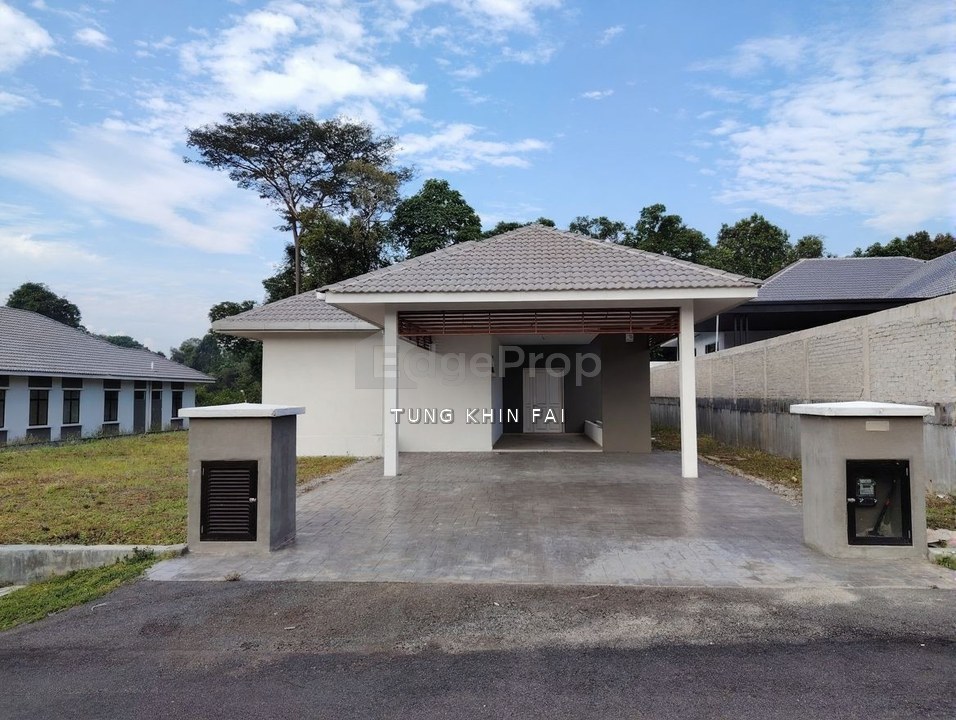 Taman Belia Antarabangsa Ayer Keroh Melaka - Single Storey Bungalow For Sale ( Gated Guarded ), Melaka, Ayer Keroh
