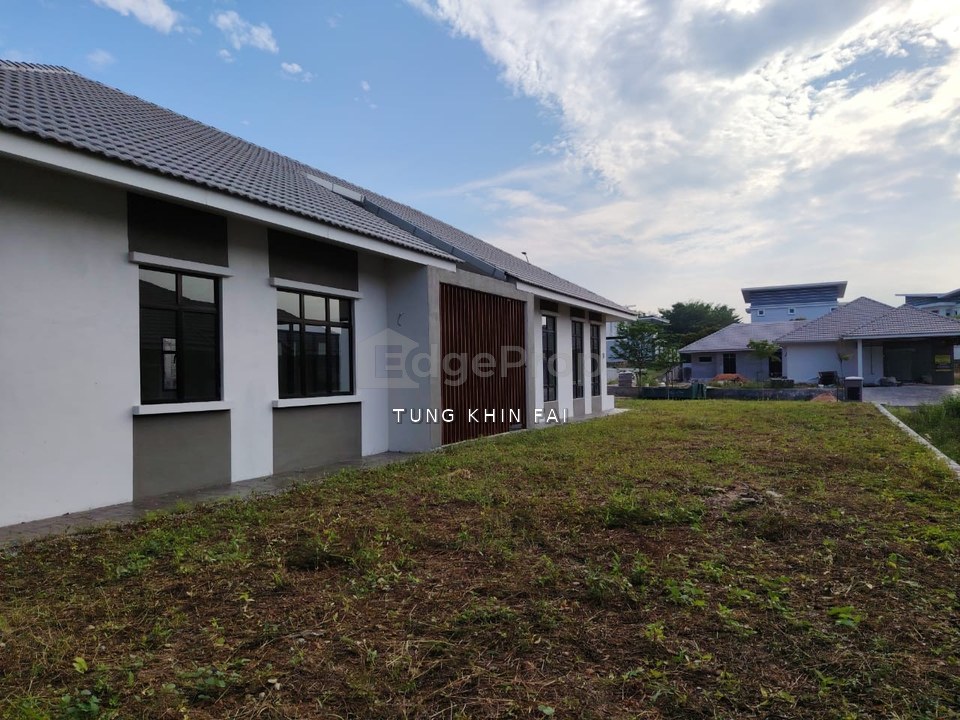 Taman Belia Antarabangsa Ayer Keroh Melaka - Single Storey Bungalow For Sale ( Gated Guarded ), Melaka, Ayer Keroh