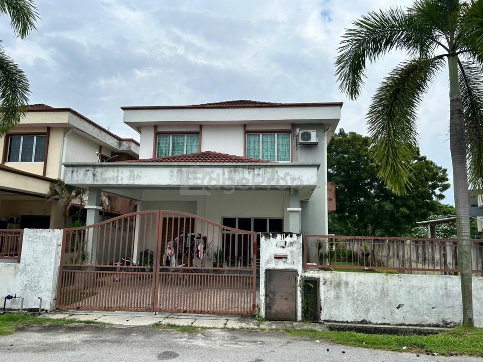 Taman Tepi Sungai ( Taman Teluk Pulai Indah )