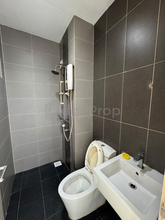 SkySuites @ Meldrum Hills 1-Bedroom Cheapest Unit in Market, Johor, Johor Bahru