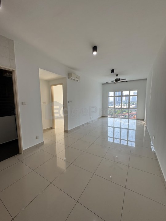 SkySuites @ Meldrum Hills 1-Bedroom Cheapest Unit in Market, Johor, Johor Bahru