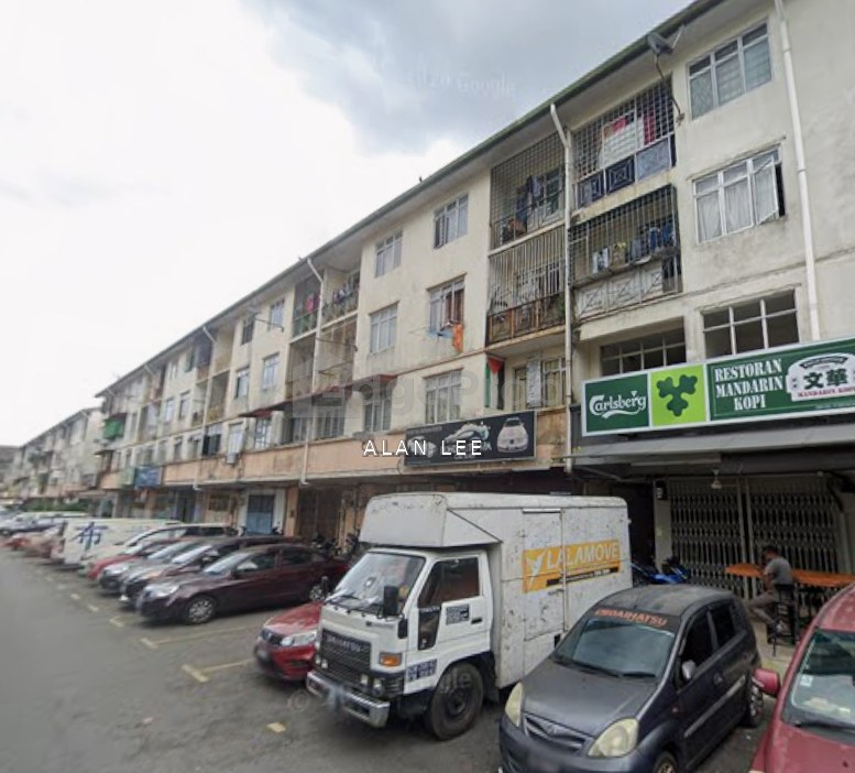 Taman Saujana Puchong