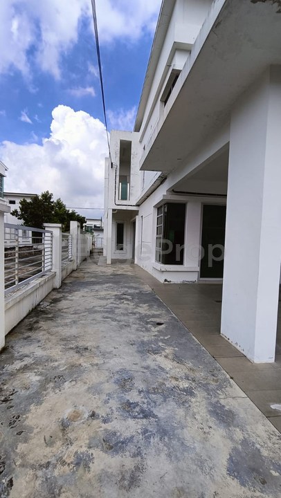 Alconix @ Hijayu 3D @ Sendayan Double Story Superlink For Sale End Lot with extra land , Negeri Sembilan, Seremban